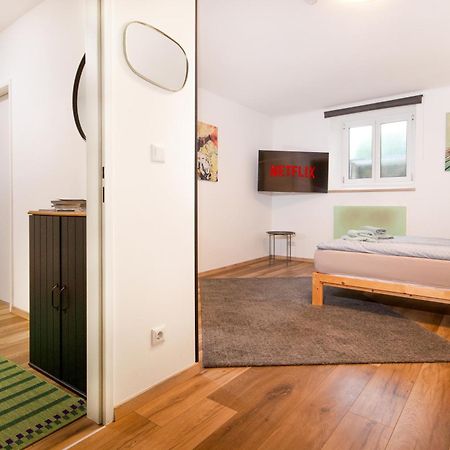 Lendkanal - City - Netflix - Waschmaschine - Kaffeevollautomat - 8 Pax - 4 Schlafzimmer クラーゲンフルト エクステリア 写真