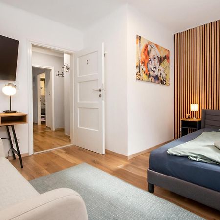 Lendkanal - City - Netflix - Waschmaschine - Kaffeevollautomat - 8 Pax - 4 Schlafzimmer クラーゲンフルト エクステリア 写真