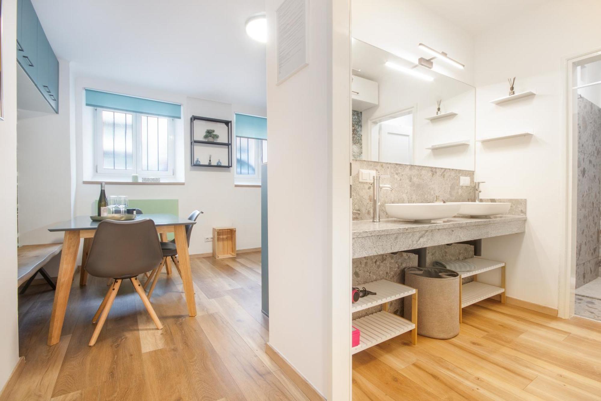 Lendkanal - City - Netflix - Waschmaschine - Kaffeevollautomat - 8 Pax - 4 Schlafzimmer クラーゲンフルト エクステリア 写真