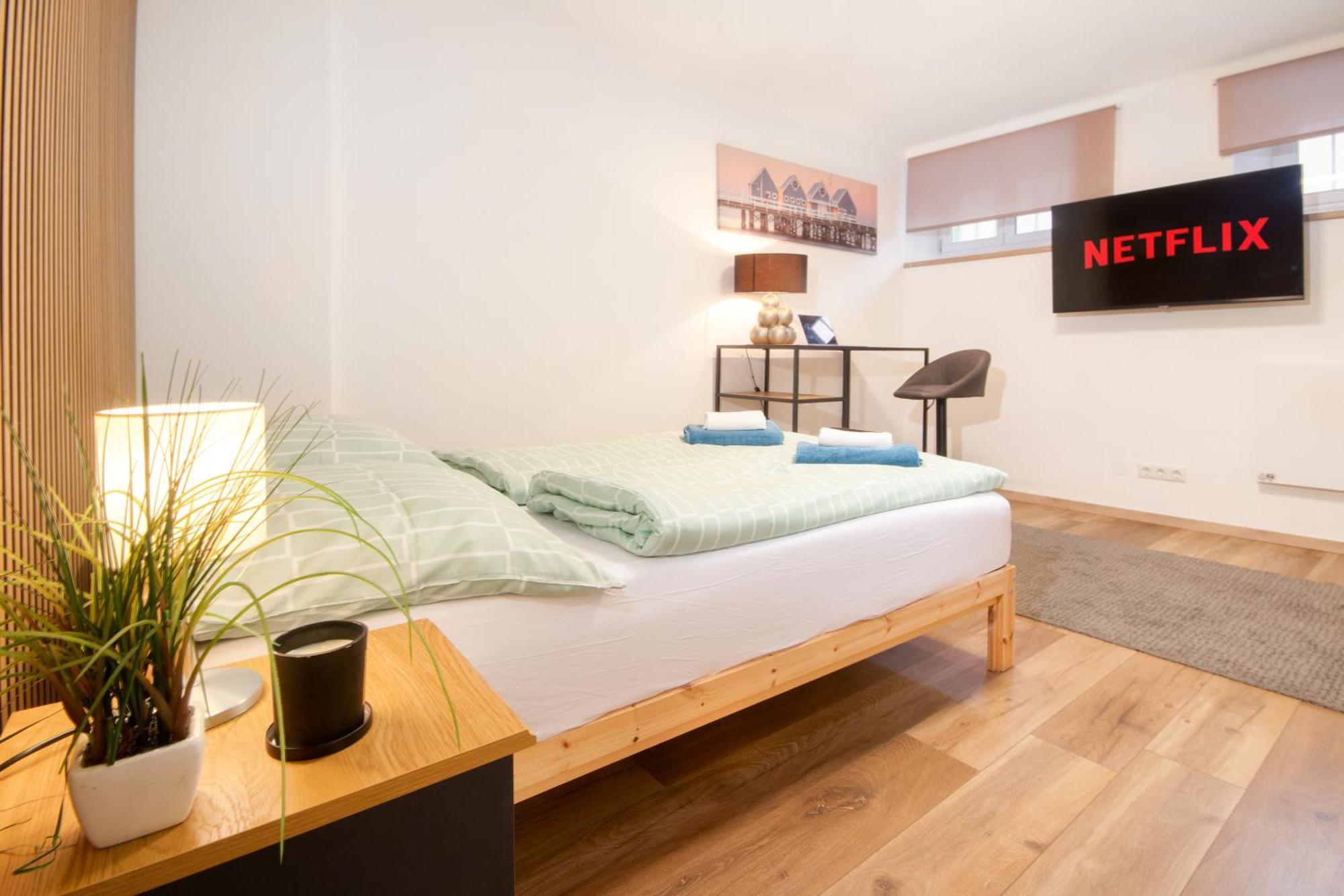 Lendkanal - City - Netflix - Waschmaschine - Kaffeevollautomat - 8 Pax - 4 Schlafzimmer クラーゲンフルト エクステリア 写真