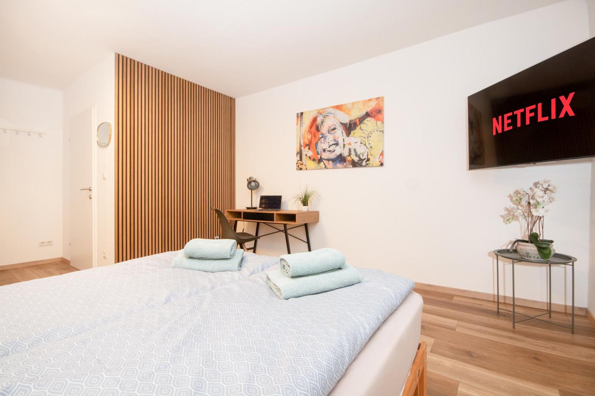 Lendkanal - City - Netflix - Waschmaschine - Kaffeevollautomat - 8 Pax - 4 Schlafzimmer クラーゲンフルト エクステリア 写真
